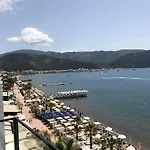 Yunus Hotel