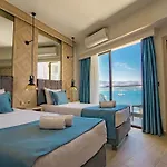 Class Beach Hotel