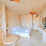 Felix Rooms