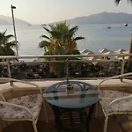 George & Dragon Beach Hotel
