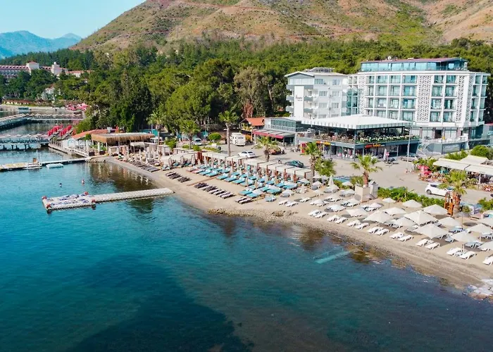 Class Beach Hotel