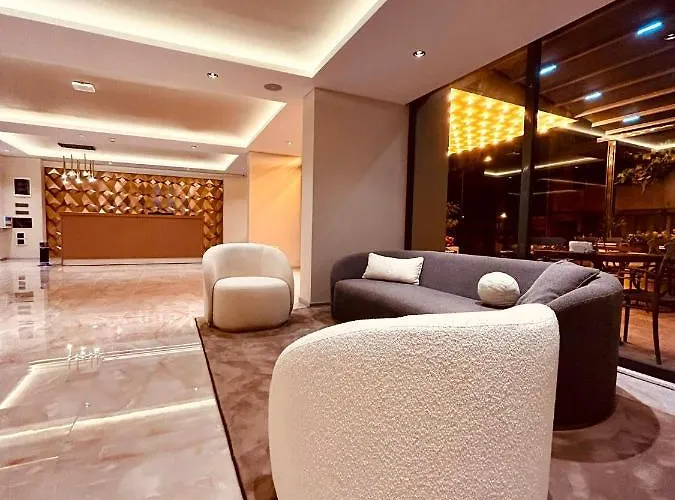 Fifty5 Suite Hotel