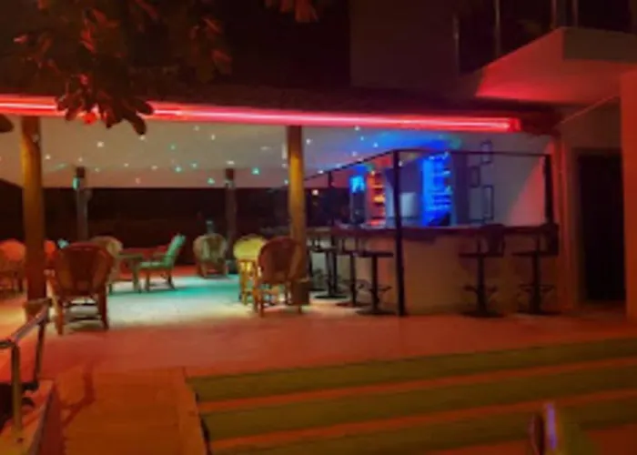 Astoria Beach Hotel