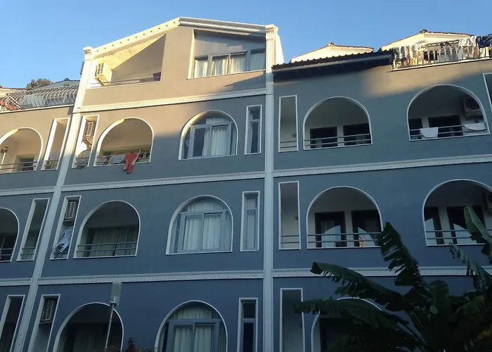 Tropic Marina Apart