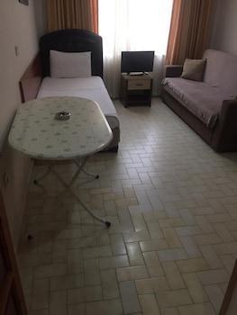 Defne & Zevkim Aparthotel Marmaris
