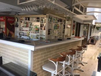 Defne & Zevkim Aparthotel
