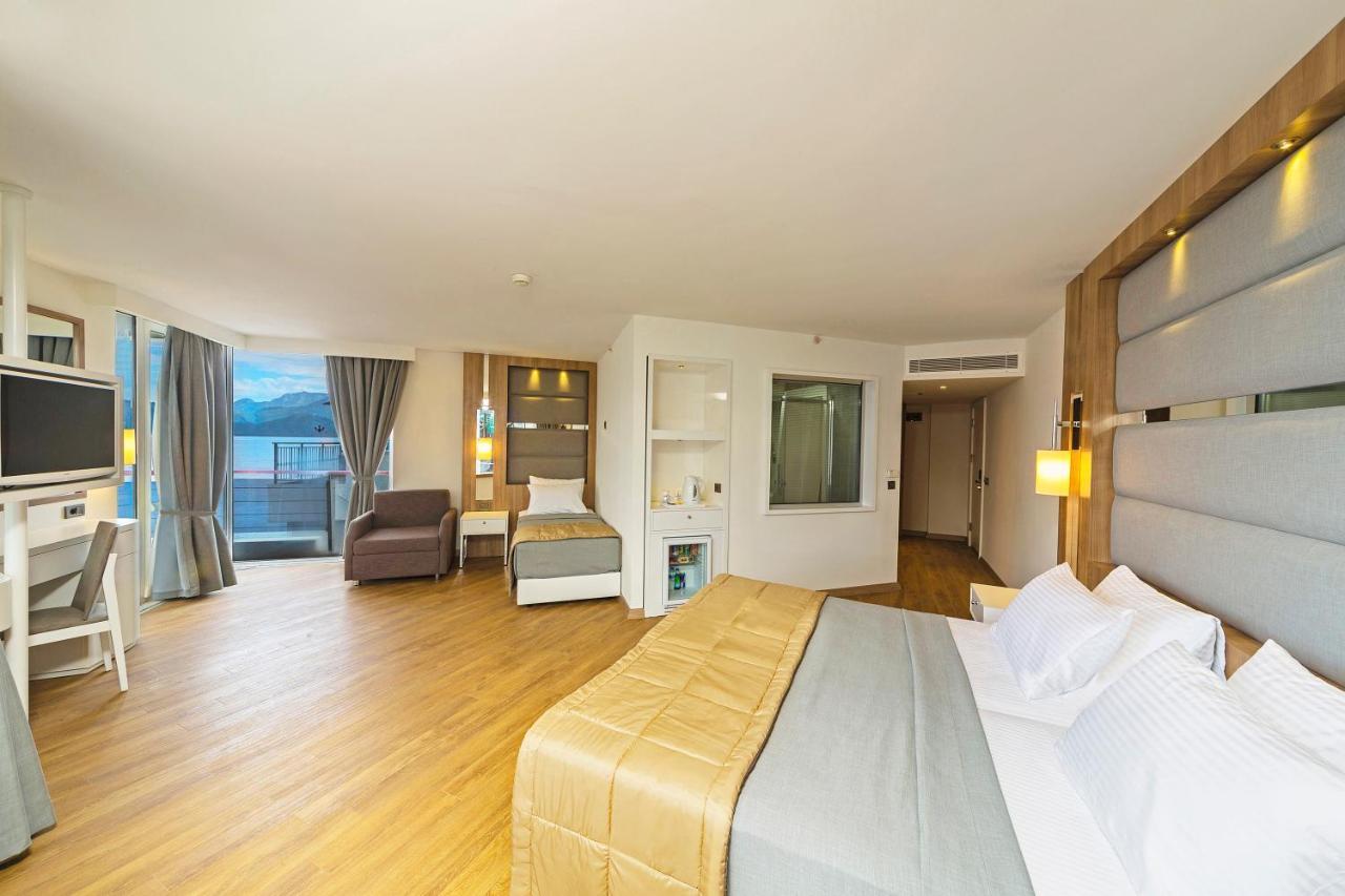 Hotel Poseidon - Adult Only