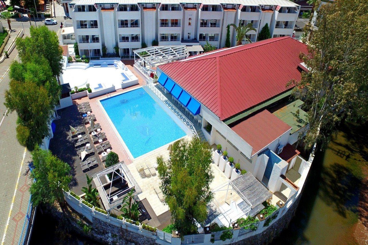 Hotel Faros Premium