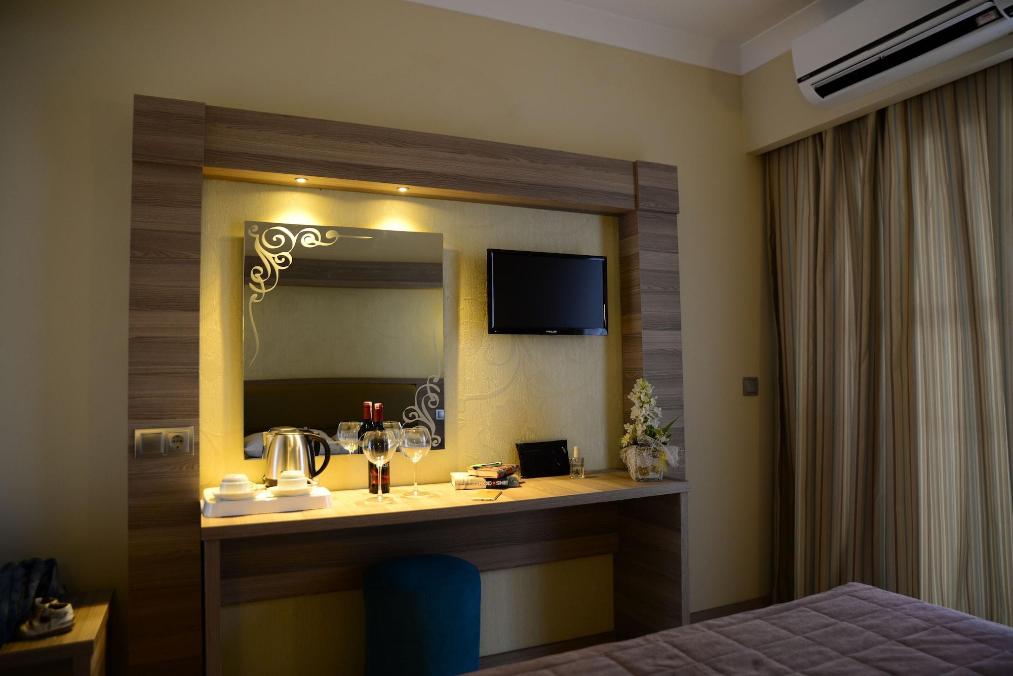 Banu Luxury Hotel