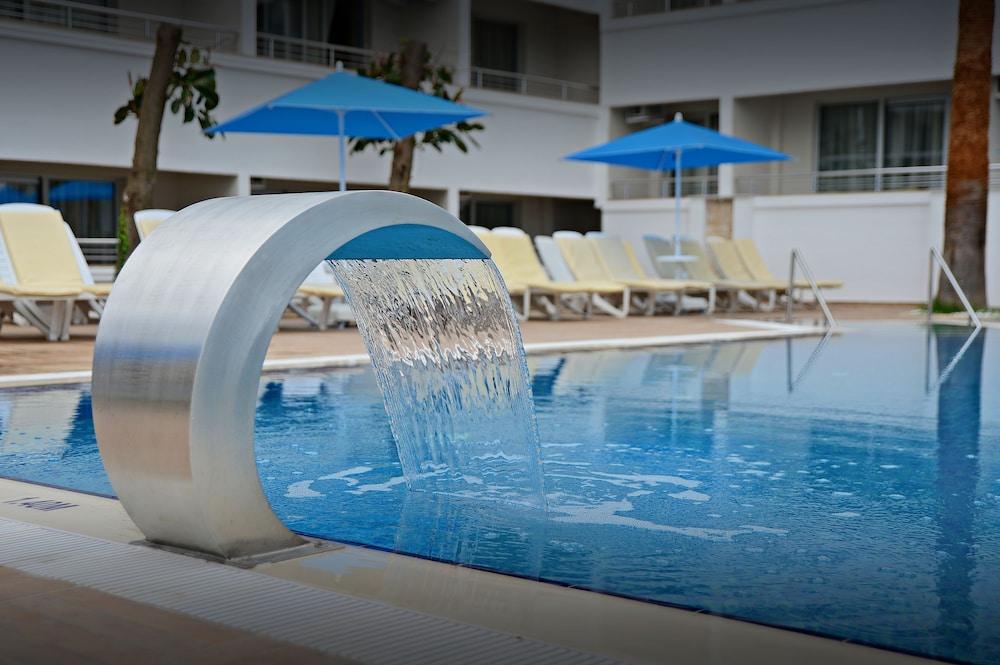 Hotel Banu Luxury