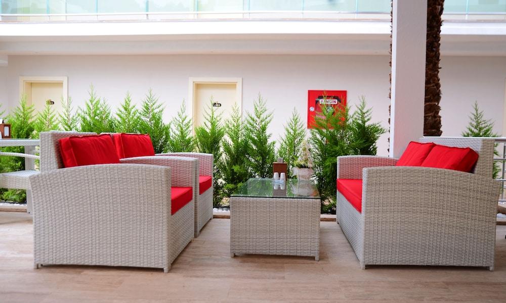 Banu Luxury 3*