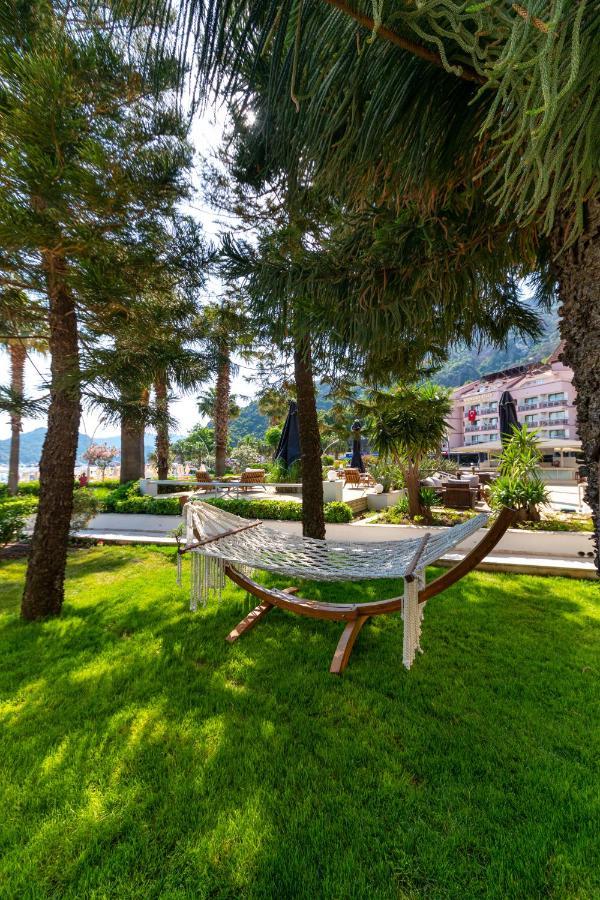 Faros Premium Hotel