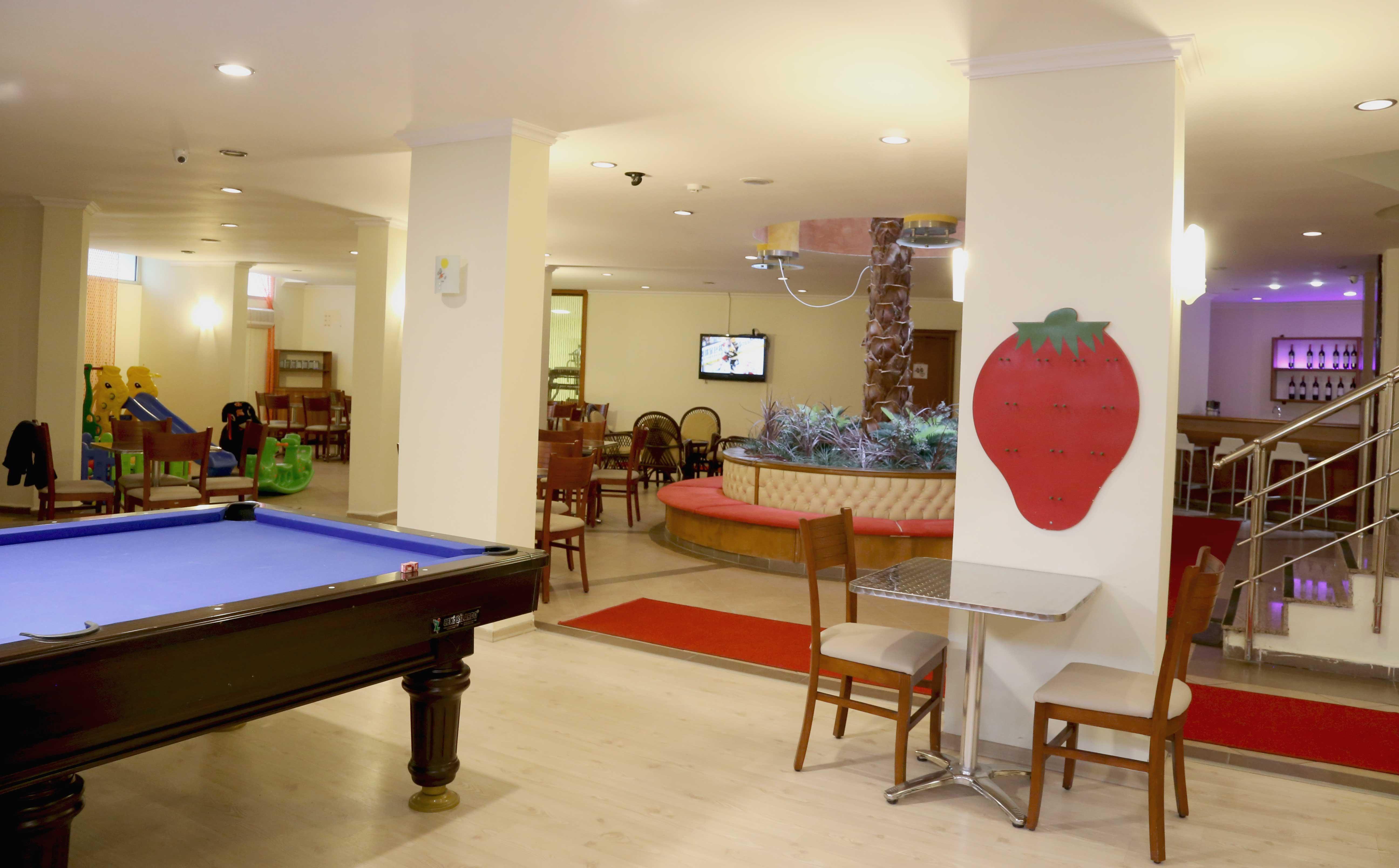 Club Karakas Hotel 4*