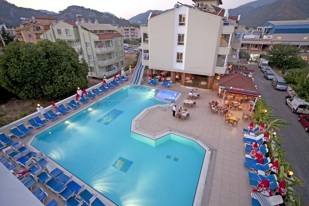 Candan Aparthotel