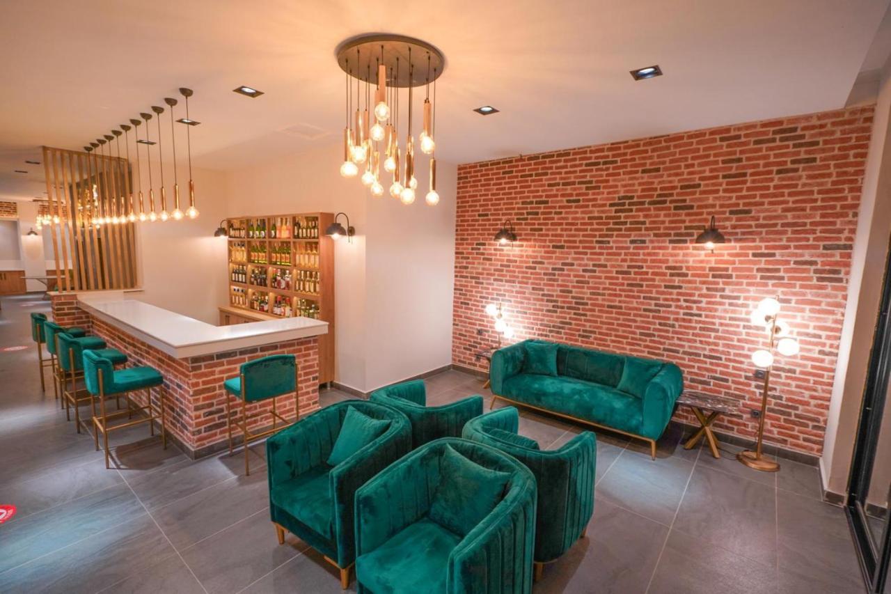 Hotel Amore