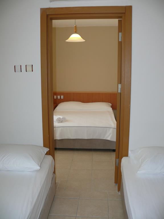 Lale Marmaris