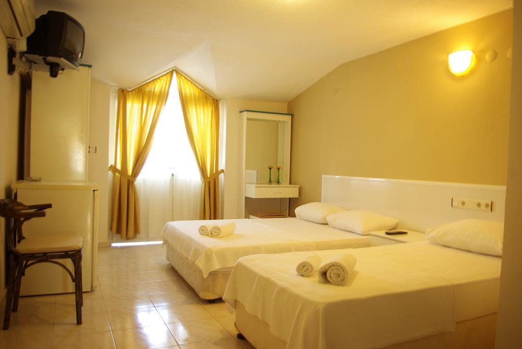 Lale Marmaris