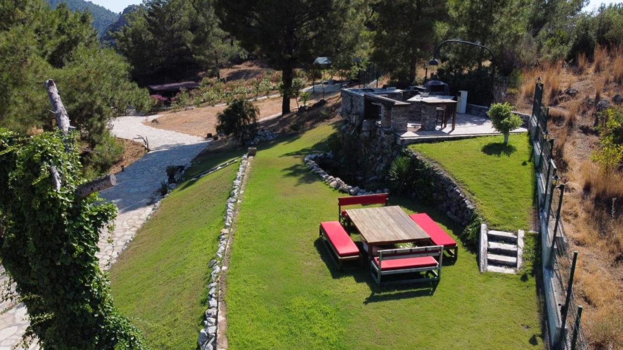 Villa Greenery With Shared Pool In Marmaris