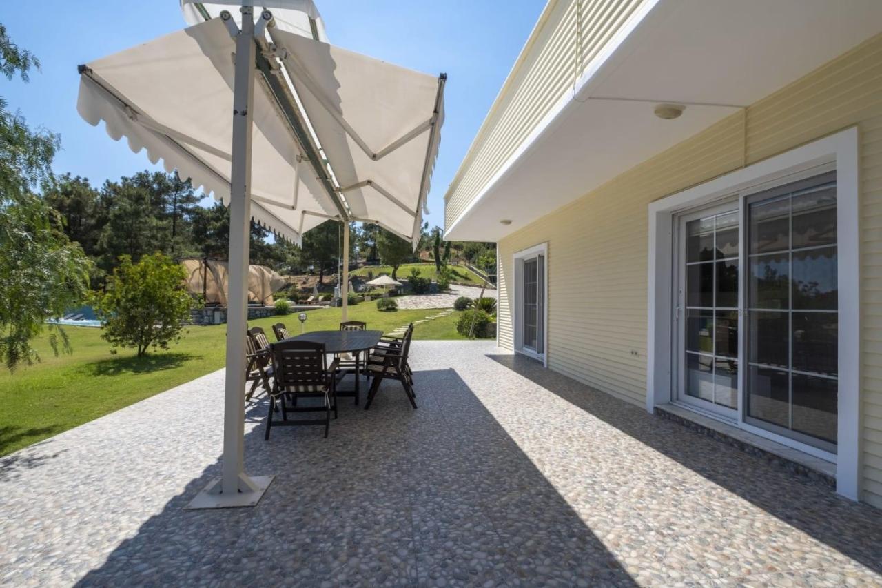 Villa Greenery With Shared Pool In Marmaris