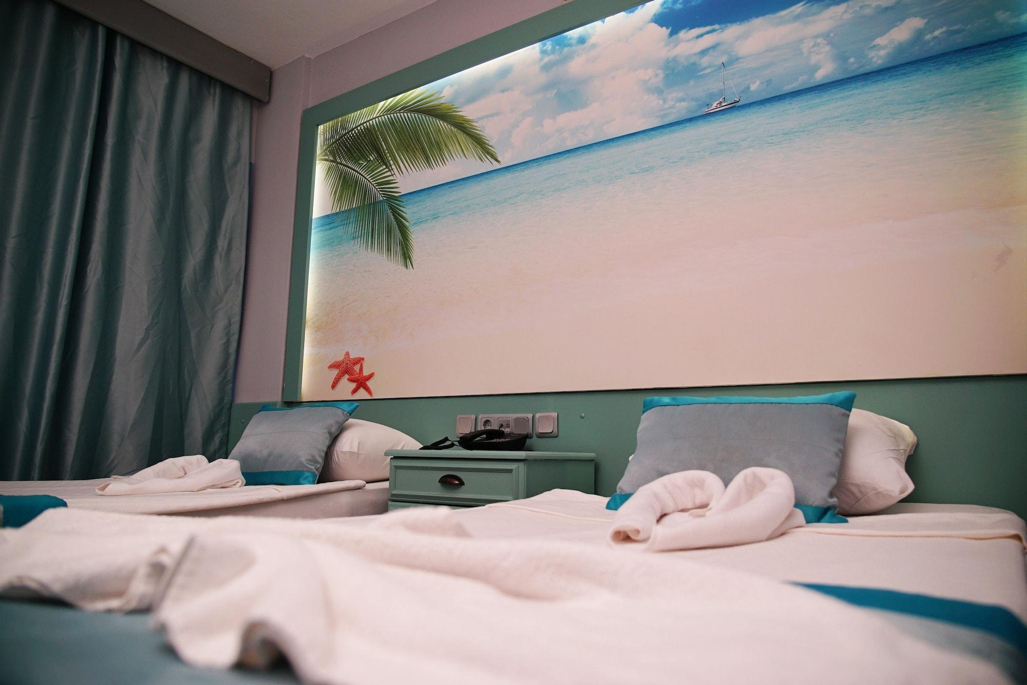 Hotel Blue Palace 3*