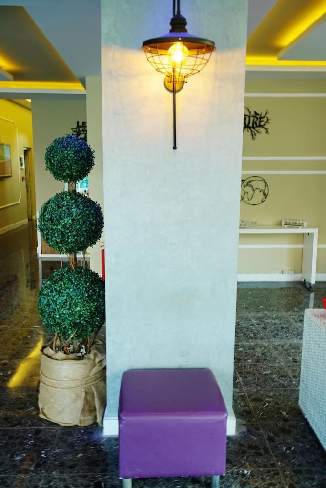 Hotel Blue Palace