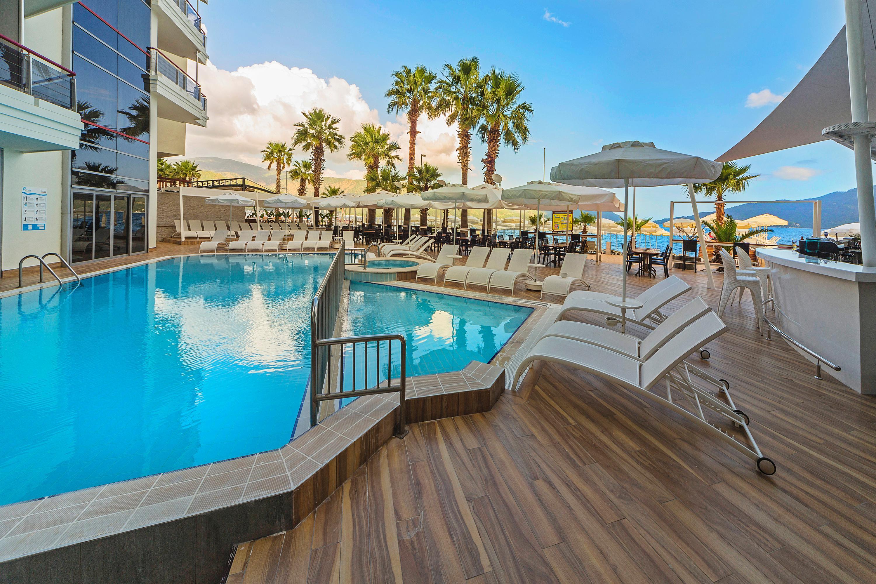 Poseidon - Adults Only Otel 4*