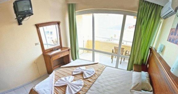 Honeymoon Hotel 3*