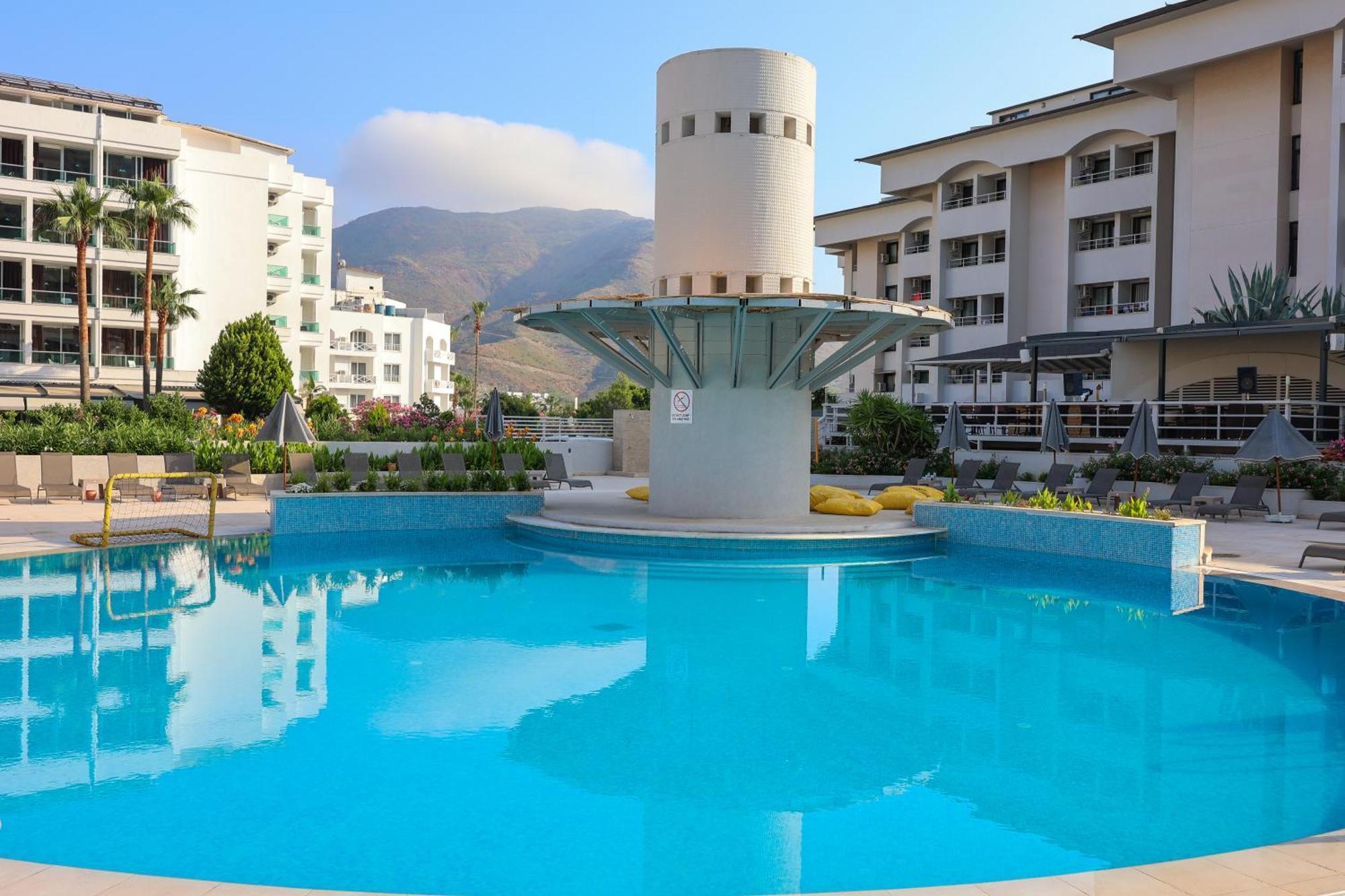 Faros Premium Hotel 5*