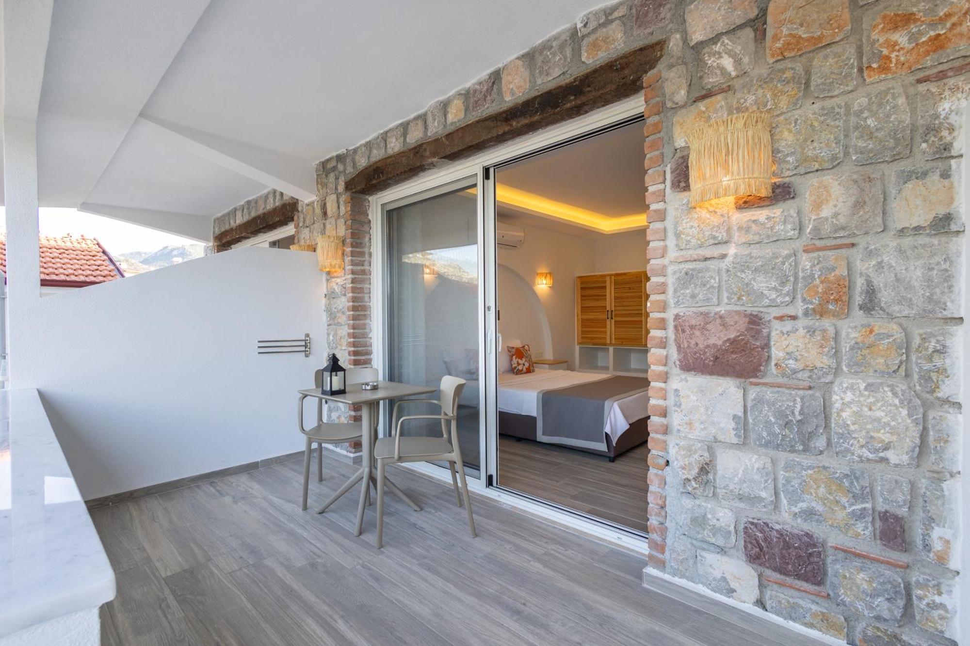 Base Selimiye Hotel *