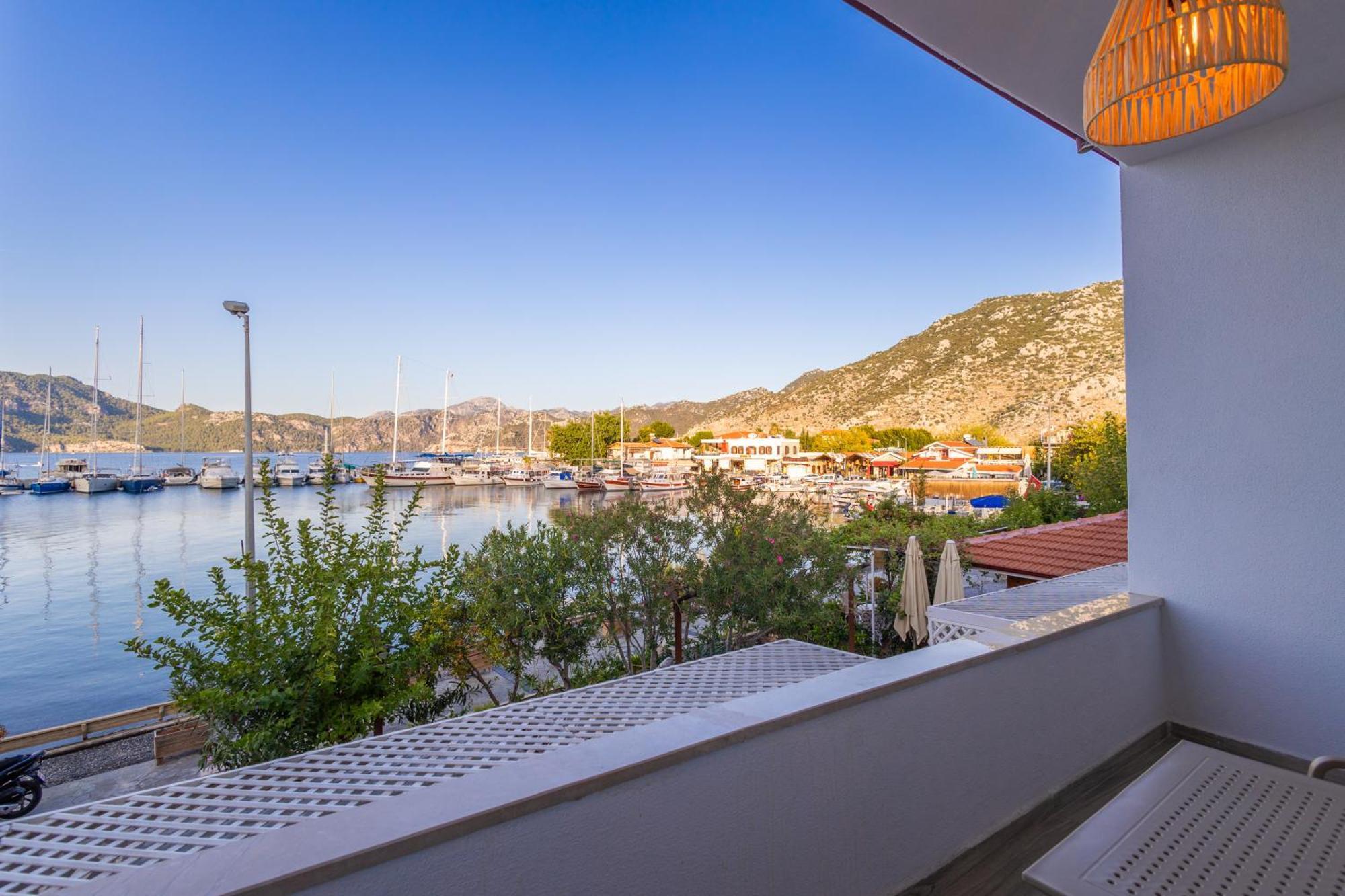 Base Selimiye Hotel