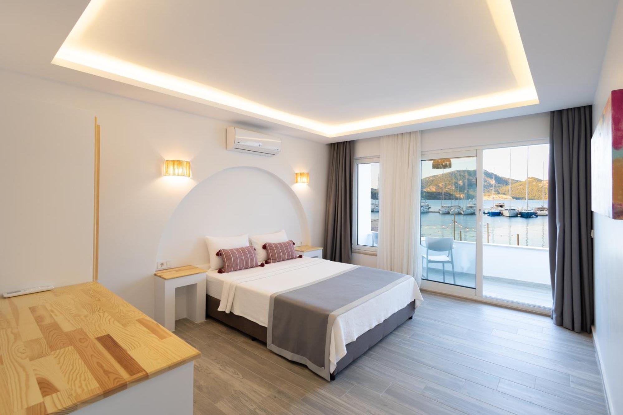 Hotel Base Selimiye *