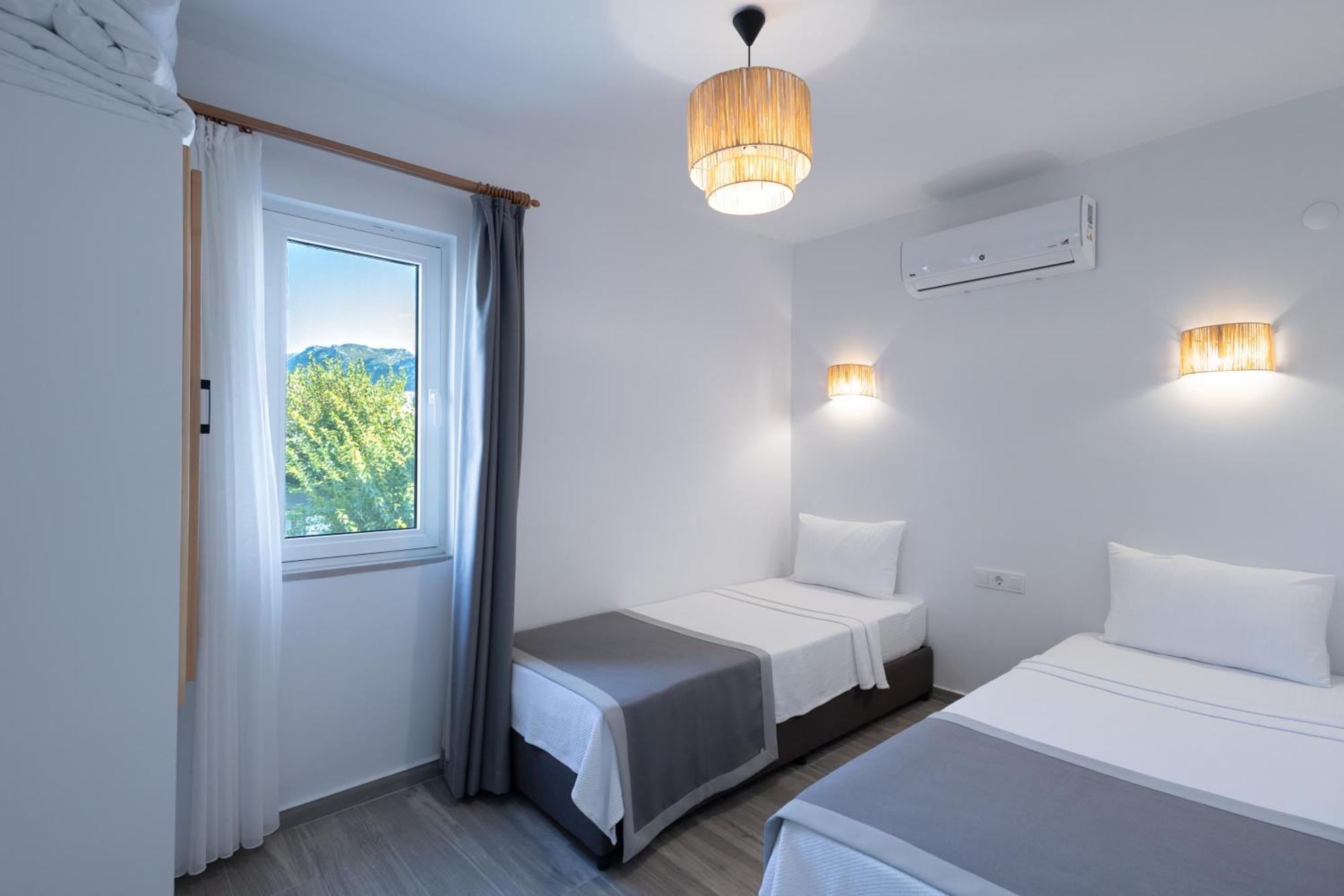 Base Selimiye Hotel *