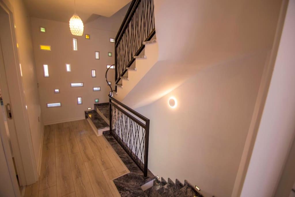 Villa Sea Front With Panoramic View C Blok
