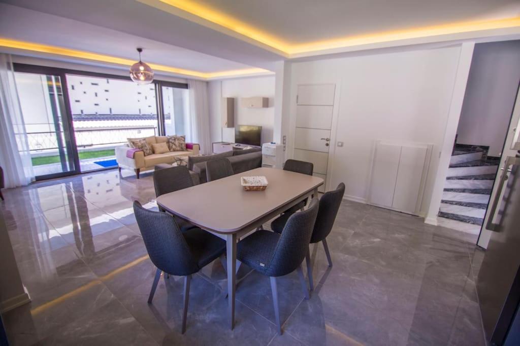 Sea Front With Panoramic View C Blok Villa Marmaris