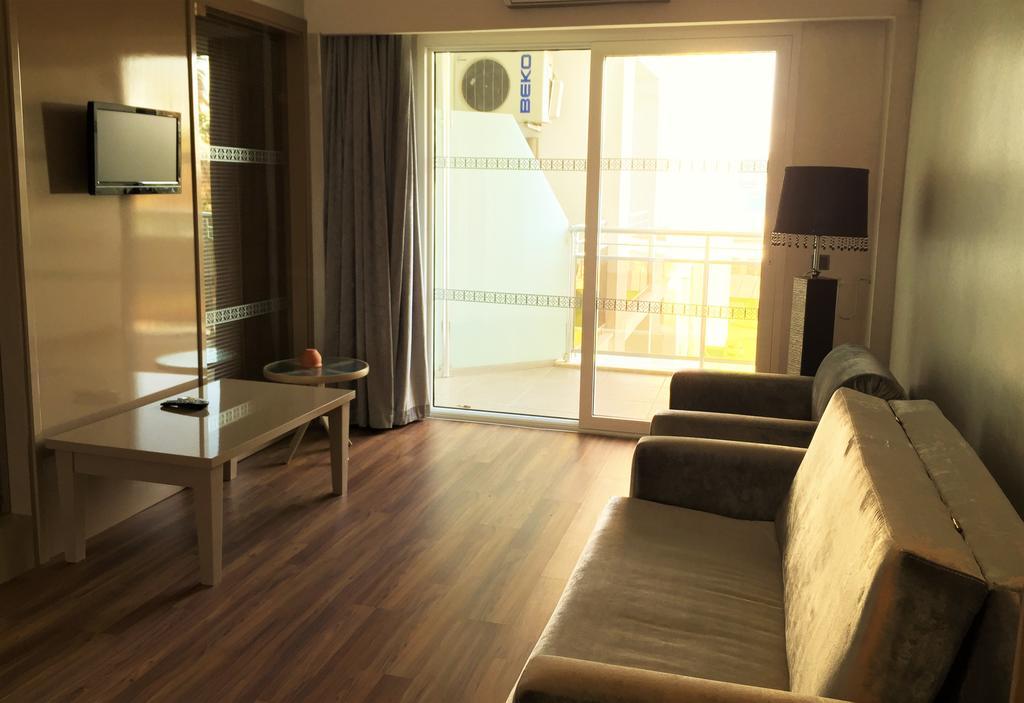 Ideal Prime Ultra Hotel 5*