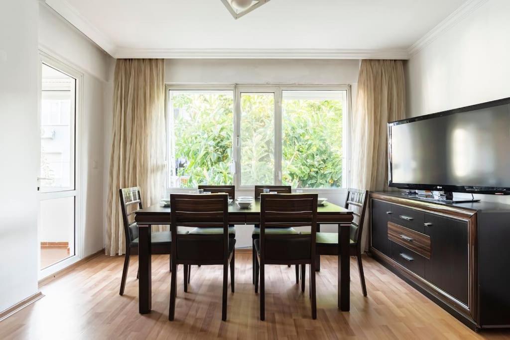 Centre Apartment *