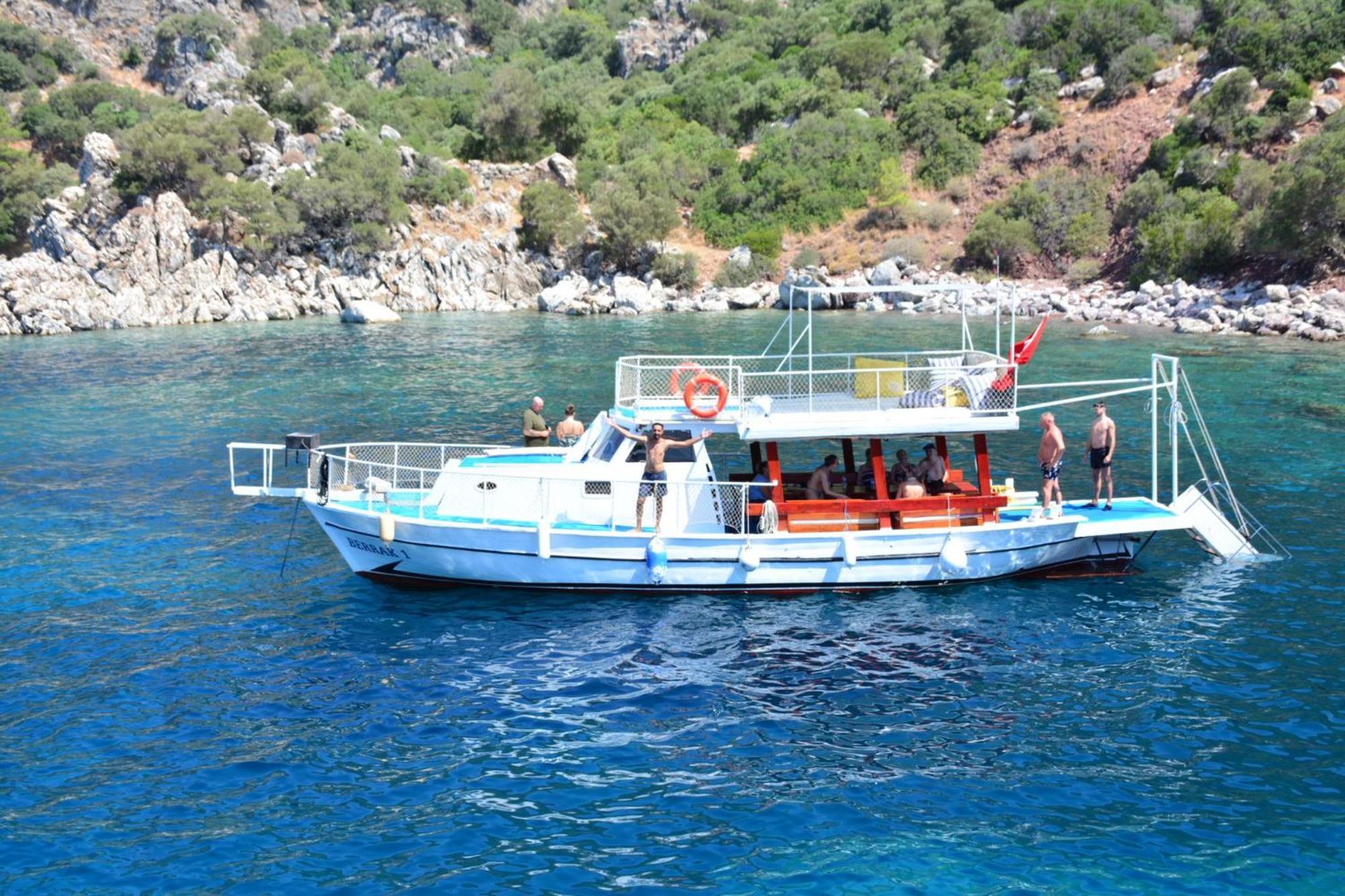 Berrak1 Icmeler Private Yacht Botel *
