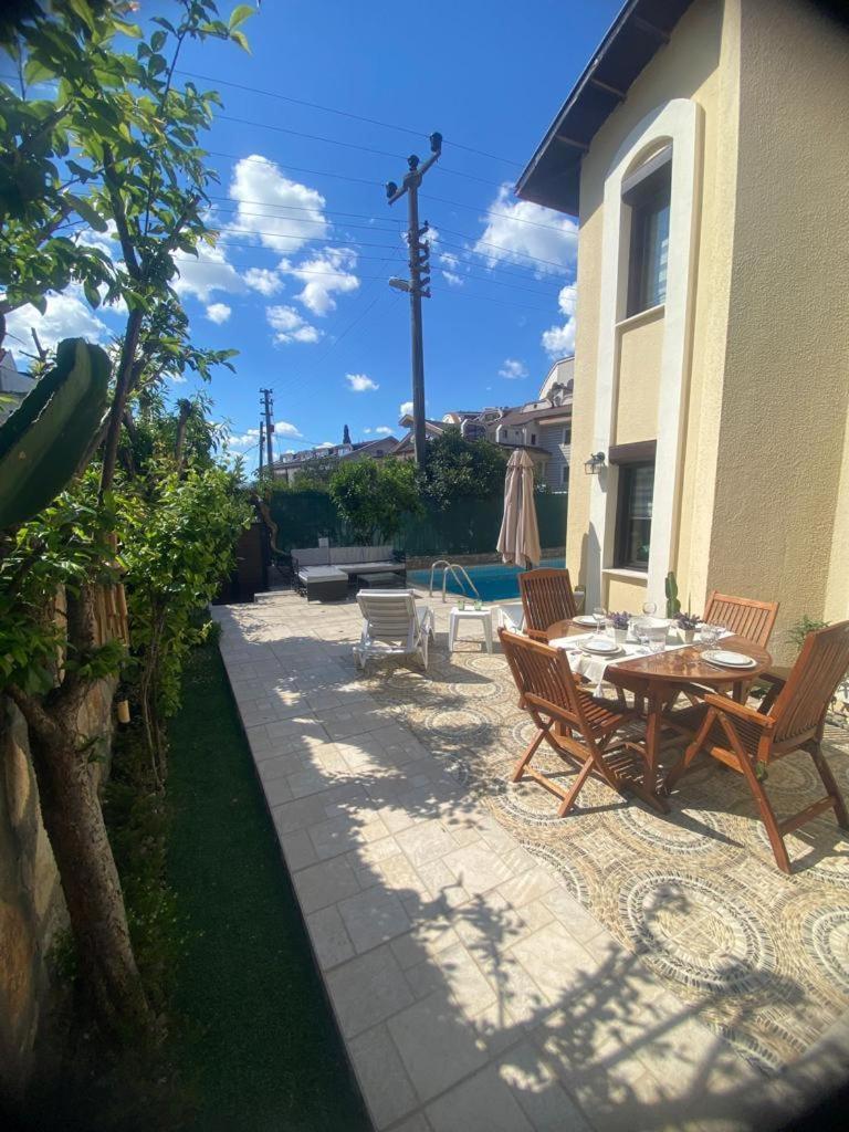 Villa Lavanta Daily Weekly