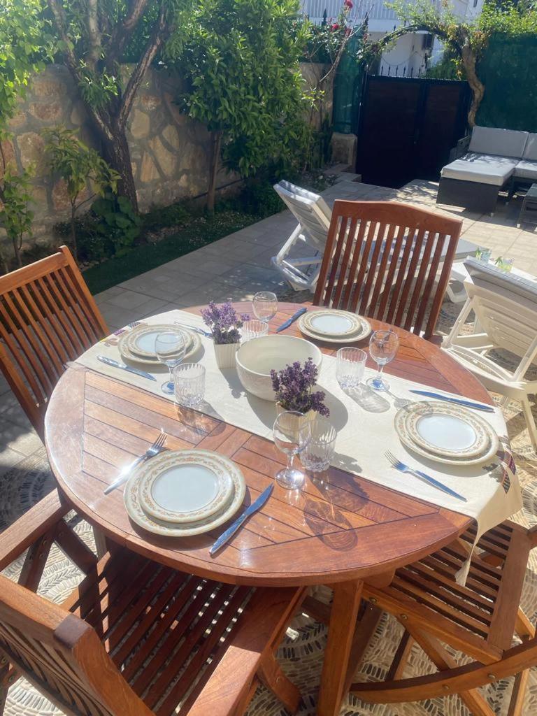 Villa Lavanta Daily Weekly *