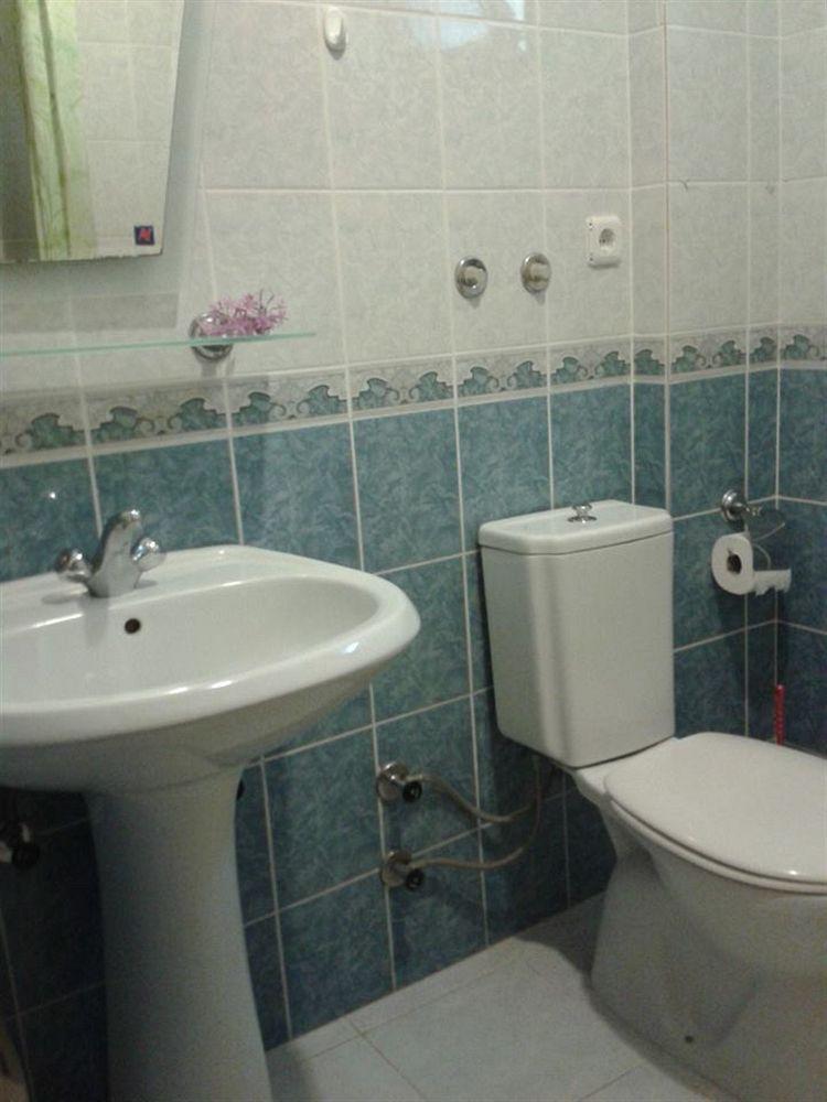 Defne & Zevkim Aparthotel 2*