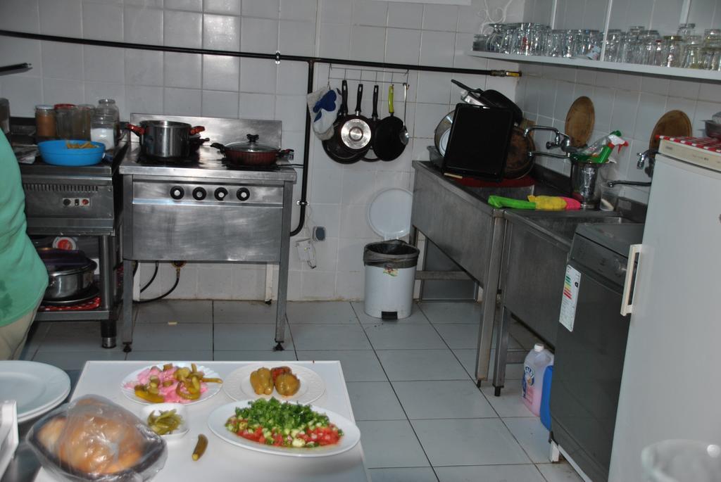 Uysal Oda ve Kahvaltı 3*