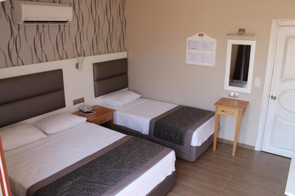 Hotel Bonjour 3*