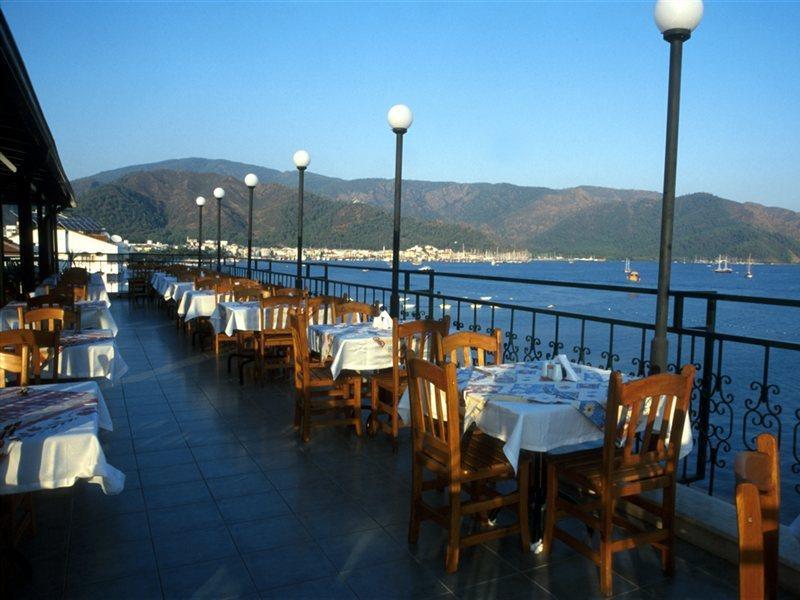Hotel The Beachfront Adult Only 16