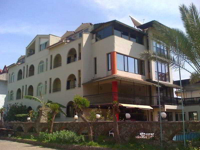 Tropic Marina Aparthotel