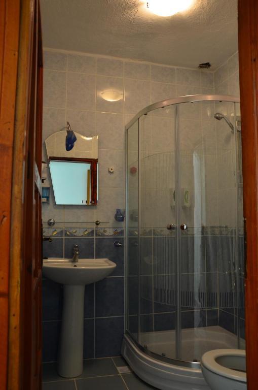 Lale Hotel 3*