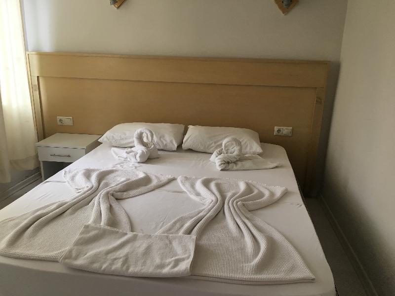 Tropic Marina Aparthotel
