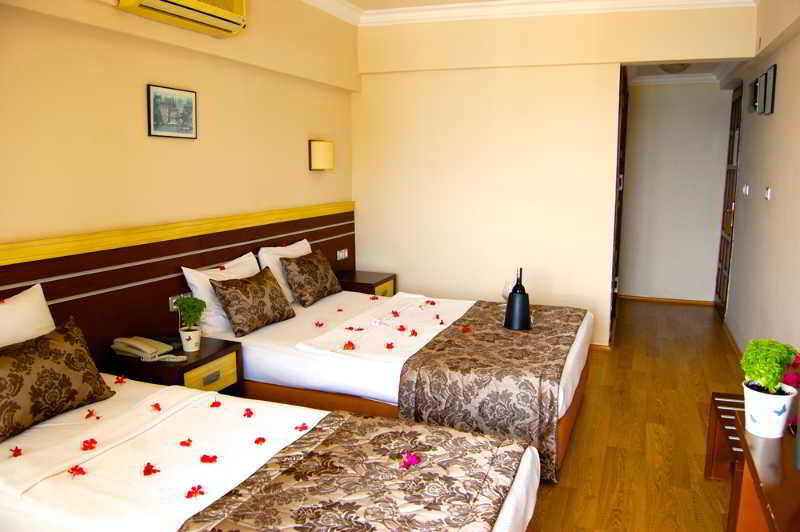 Yunus Marmaris