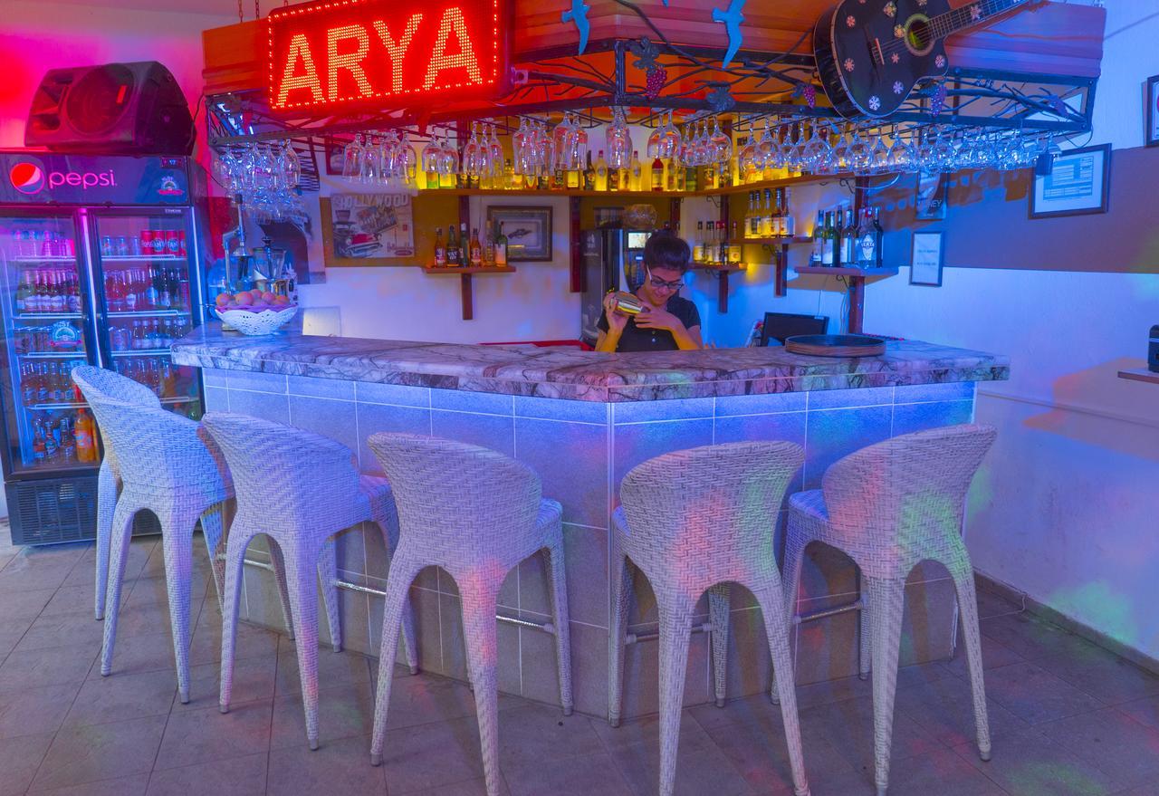 Arya Aparthotel 4*