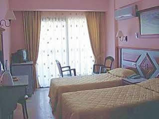 Hotel Bonjour 3*