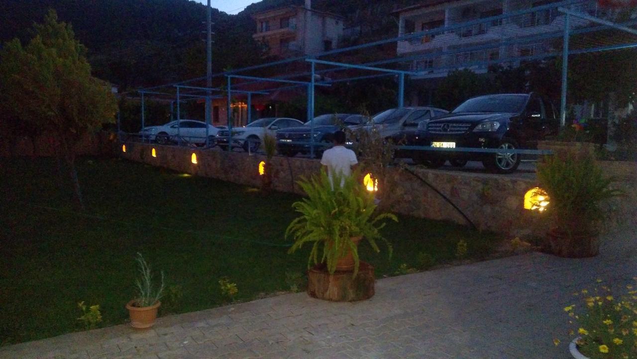 Akkum Gezer